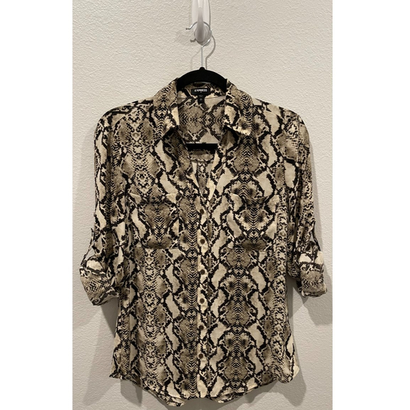 EXPRESS Snake Print V-Neck Blouse - Picture 3 of 5